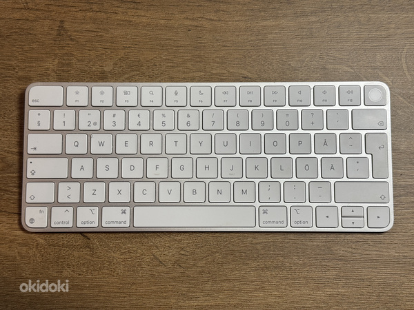 Apple Magic Keyboard with Touch-ID