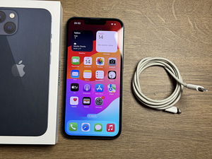 Apple iPhone 13 128gb, Midnight (1 foto / 3)