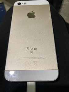 iPhone SE 1-го поколения (2 фото из 4)