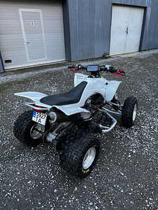 Yamaha YFZ450 arvel (2 foto / 5)