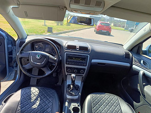 Skoda Octavia (7 фото из 9)