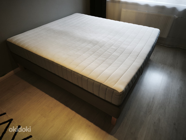 Ikea Lyngör voodi 180x200 (voodi+madrats)