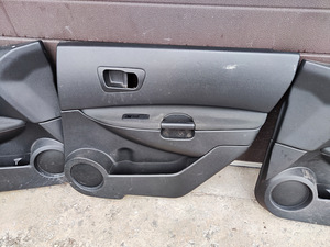 Nissan qashqai +2 uksepolstrid koos aknalülitid (3 foto / 8)