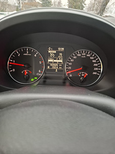 Nissan X-Trail 2.0 127 kW (2 foto / 13)