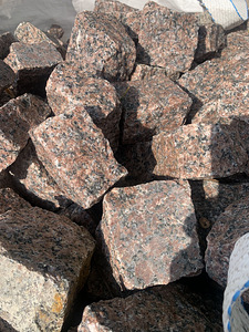 Punane graniit tänavakivi / täringukivi 10x10x5cm (1 foto / 5)