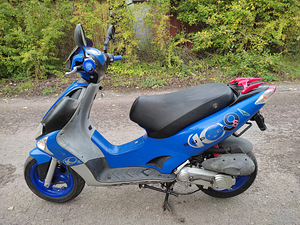 Kymco super 9 (2 foto / 5)