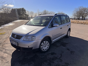 Volkswagen Touran 2006 (6 foto / 9)
