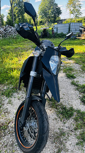KTM 690SM 2009a (3 foto / 5)