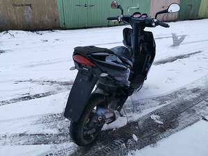 Yamaha aerox 03 (4 foto / 6)