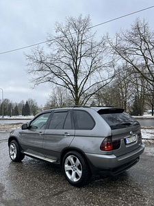BMW X5 FACELIFT (5 foto / 11)