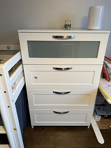 Комод Ikea Brimnes с 4 ящиками (2 фото из 2)