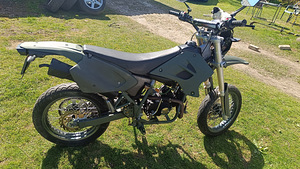 Мопед Solifer Supermoto (2 фото из 5)