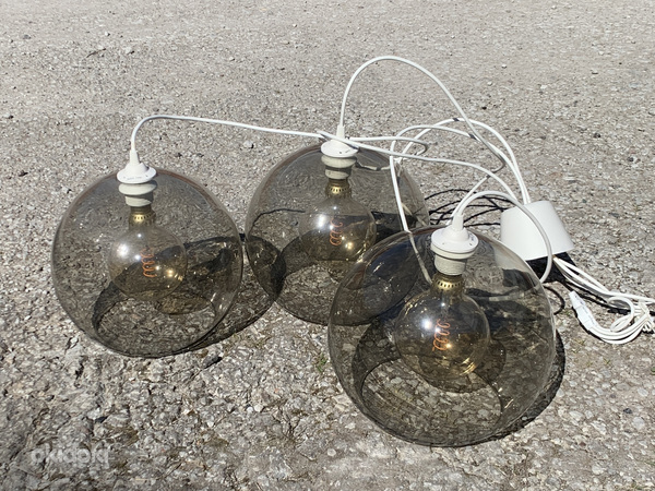 3 потолочных светильника с лампочками ИКЕА. (фото #1)