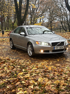 Volvo s80 2.4d 120kw summum (8 foto / 10)