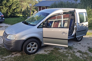 Продается Volkswagen Caddy 2004 1.9TDi 77kW (2 фото из 10)