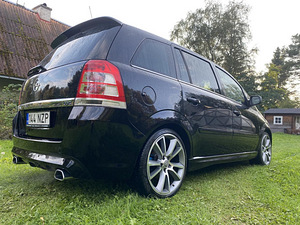 Opel Zafira OPC (1 foto / 8)