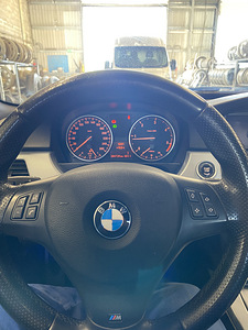 BMW E91 320d 135kw 2011 (8 фото из 14)