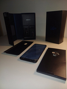 Samsung Galaxy S8+ : taasta või varuosadeks (ekraan katki) (6 foto / 10)