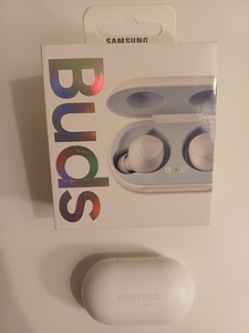 SAMSUNG Galaxy Buds : White (SM-R170NZWAROM) (7 foto / 10)