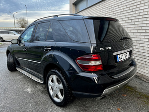 Mercedes Benz ML320 2006 228k km (2 foto / 11)
