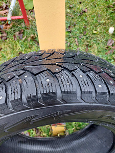 Nokian Hakkapeliitta 5 5mm (2 foto / 2)