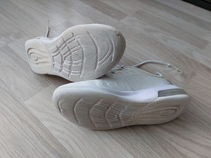 Nike MAX AIR lastetossud, suurus 33.5 (2 foto / 3)