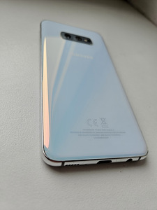 Samsung Galaxy S10e (valge) (2 foto / 3)