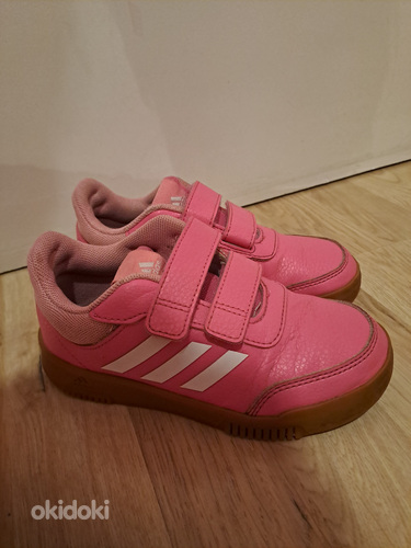 Кроссовки adidas 30 р.