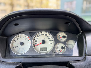 Mitsubishi Lancer (12 foto / 12)