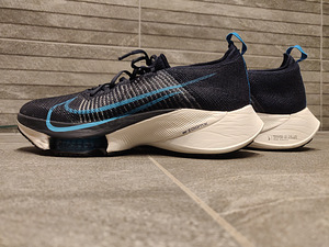 Nike ZoomX Tempo Next meeste jooksujalats (1 foto / 8)