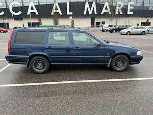 Volvo v70 (4 фото из 10)
