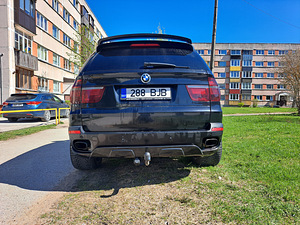 BMW X5 E70 35D (5 фото из 6)