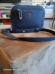 Продается сумка Tommi Hilfiger (2 фото из 5)