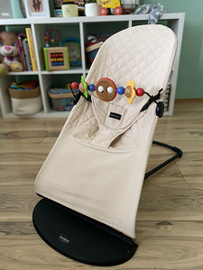 Babybjörn lamamistool (1 foto / 2)