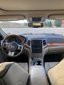 Jeep Grand Cherokee (4 foto / 9)