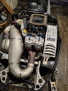 Ski-doo Bombardier 800 (4 foto / 7)