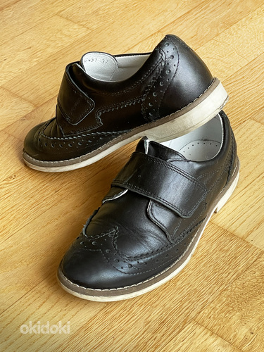 Кожаные туфли Bartek для мальчиков на липучке (фото #1)