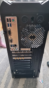 Mänguriarvuti Intel Core i7 7700K GTX 1070 (3 foto / 5)
