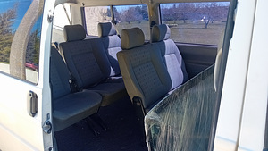 Volkswagen Caravelle 2.5 75kW (5 foto / 15)