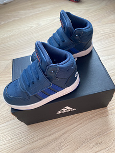 Adidas kõrged tossud 25,5 (6 foto / 9)