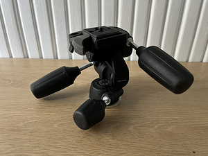 Manfrotto 804RC2 statiivipea (5 foto / 6)