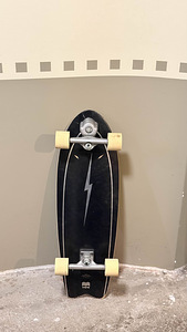 Surfskate YOW PIPE 32" 120€ (2 foto / 2)