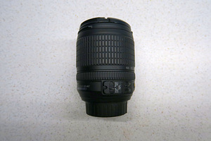 Nikon 18-105mm f/3.5-5.6 AF-S G DX ED VR objektiiv (1 foto / 4)
