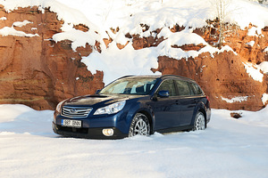 Subaru Outback (2 foto / 15)
