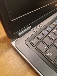 Dell Latitude E7440 sülearvuti (4 foto / 9)