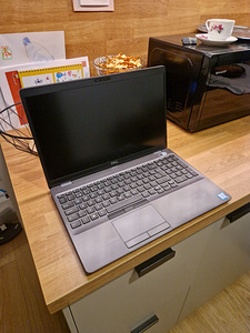 Dell Latitude 5500 (2 фото из 10)