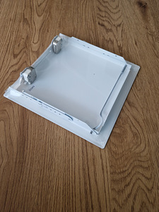 Hooldusluuk / kontroll-luuk 200x200mm push-up (2 foto / 2)