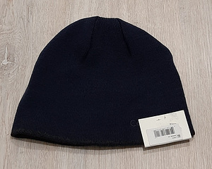Шапка Calvin Klein, новая (3 фото из 3)
