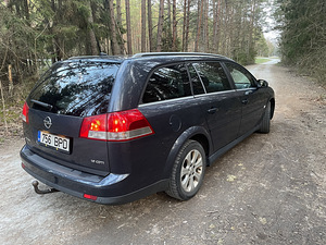 Opel Vectra 2007a 1.9TDi 88kw Manuaal (3 foto / 8)