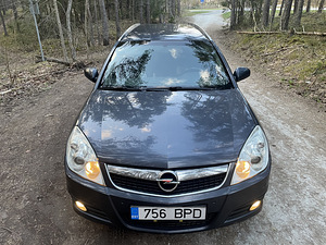 Opel Vectra 2007a 1.9TDi 88kw Manuaal (6 foto / 8)